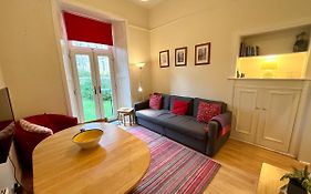 Delightful Ground Floor Newington Flat